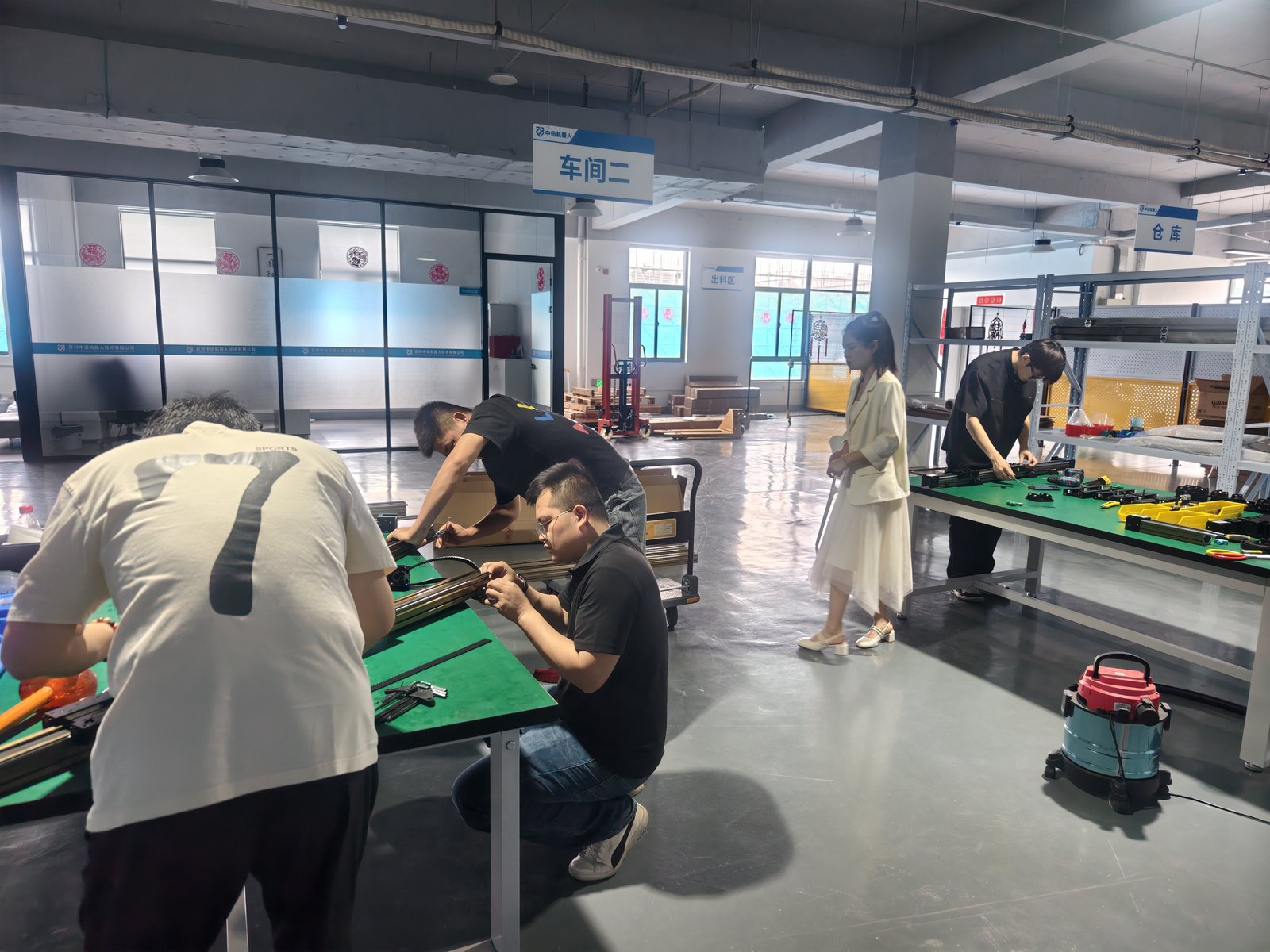 Workshop scene 1